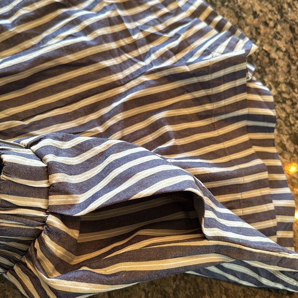 Cotton On Striped Blue and tan Women's Shorts NWT 10 - Picture 5 of 8